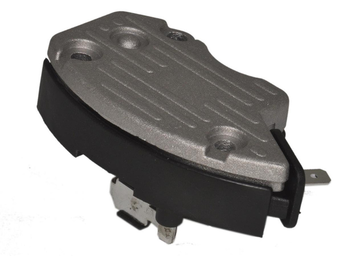 Regulator 130820-LU-MB